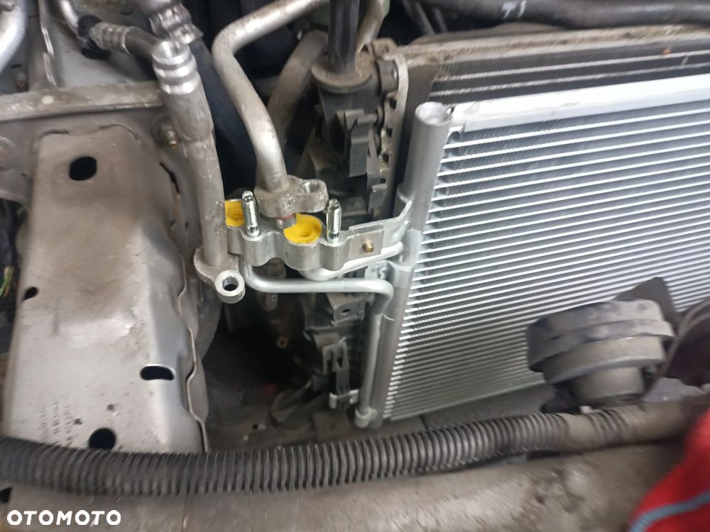 Ford C-MAX 1.6 Style+ - 32
