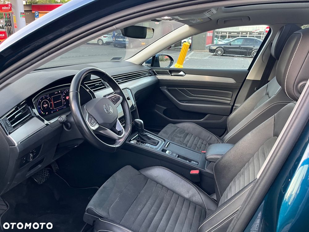 Volkswagen Passat 2.0 TDI Elegance DSG - 11