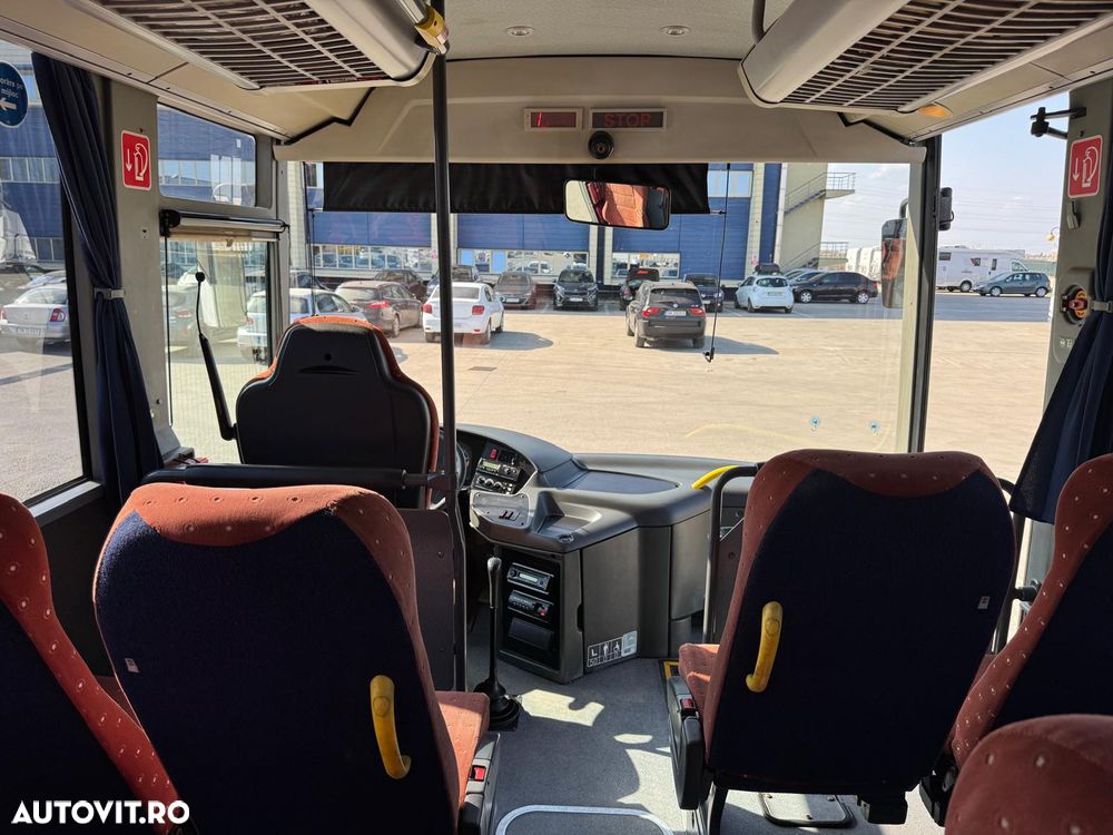 Mercedes-Benz INTOURO - 16