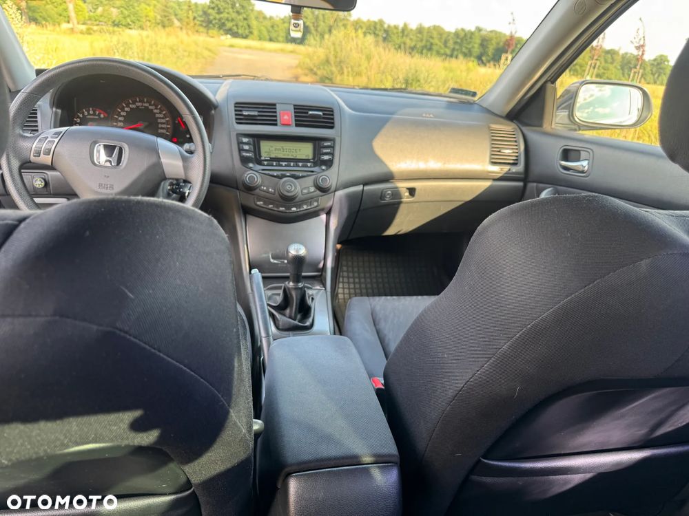 Honda Accord 2.0 Comfort - 18