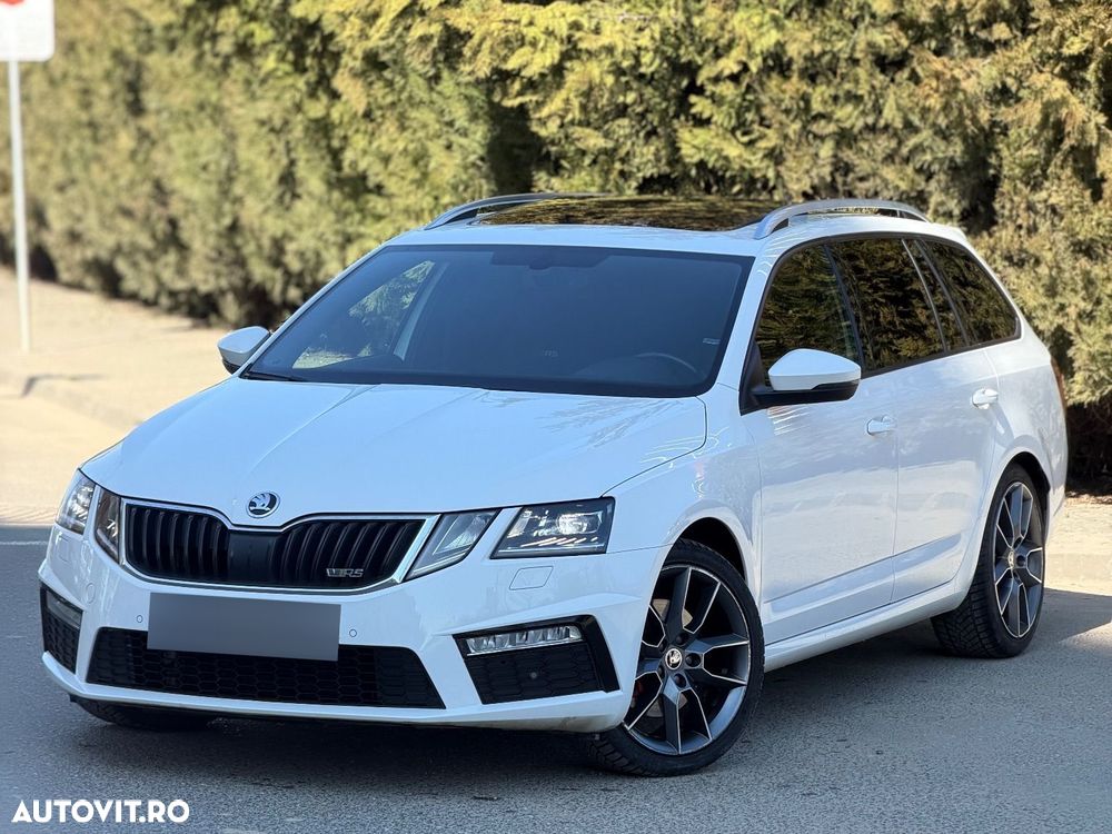 Skoda Octavia 2.0 TDI DSG RS - 1
