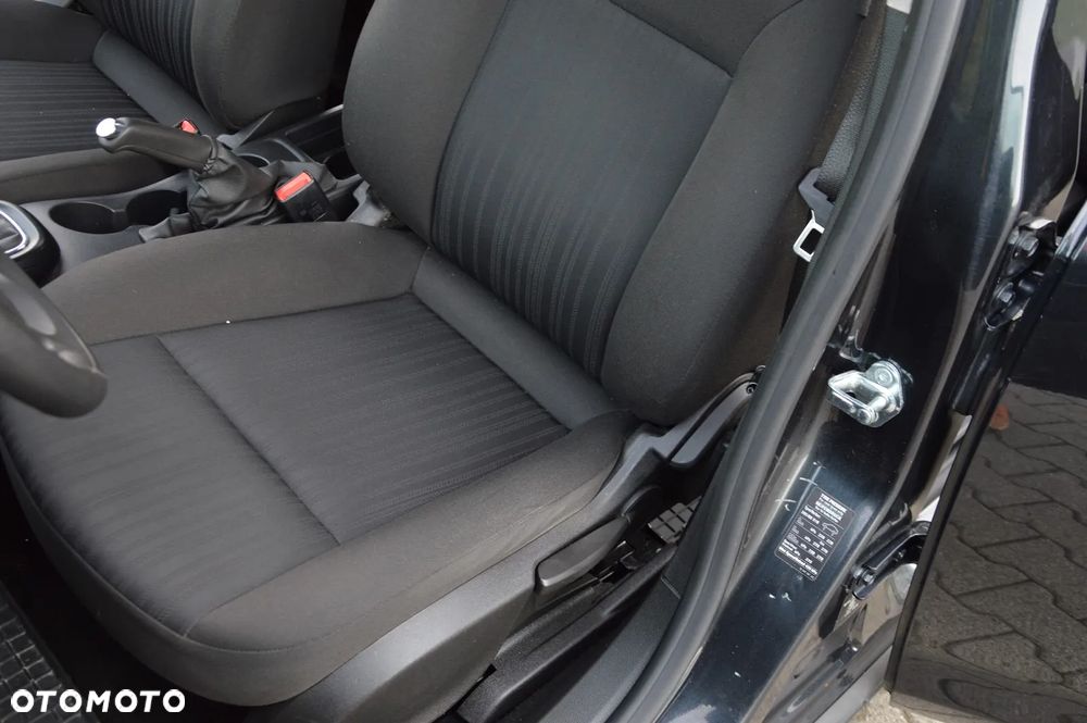 Opel Astra 1.4 Enjoy - 26