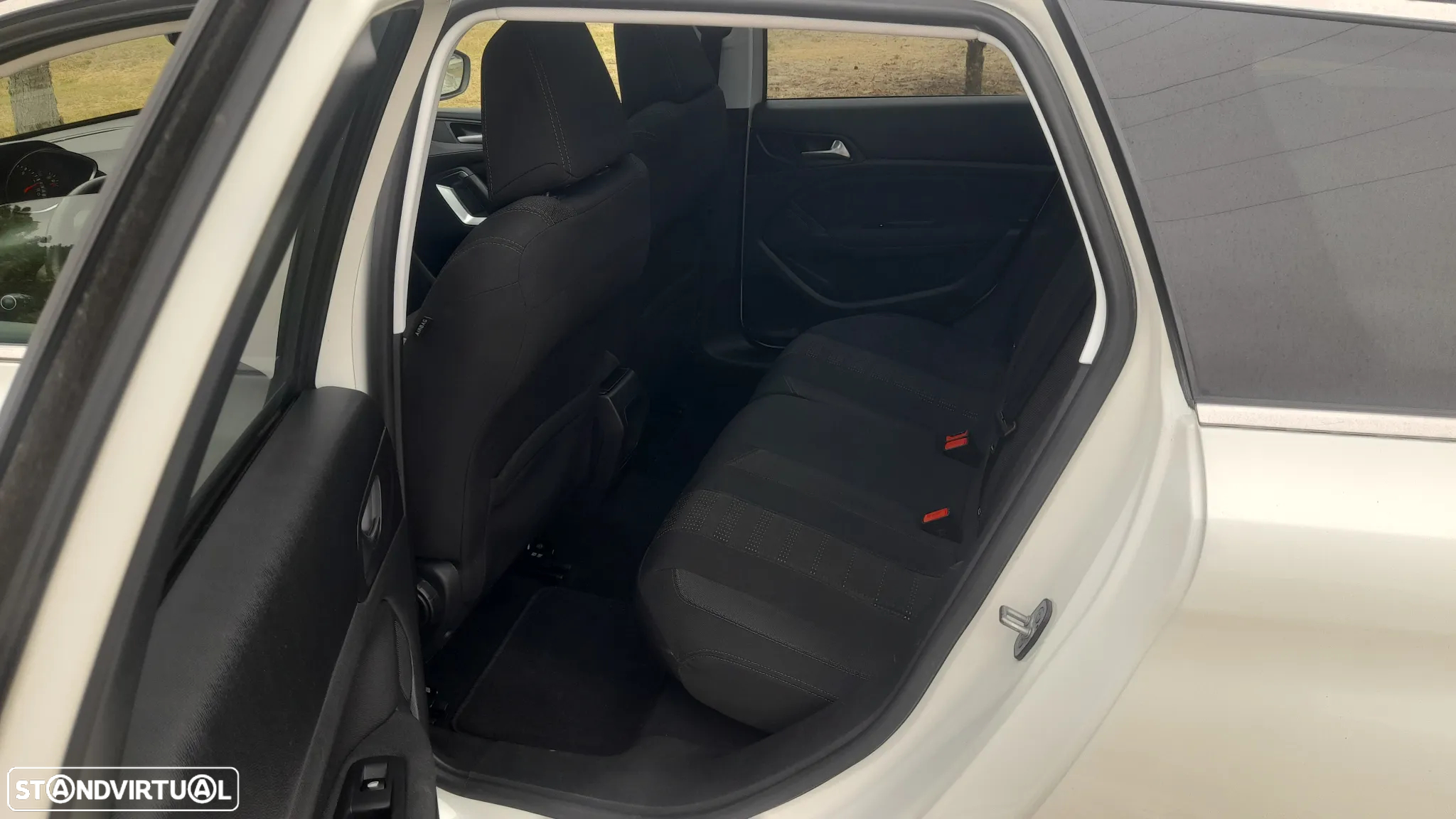 Peugeot 308 SW BlueHDi 120 Stop & Start Style - 32