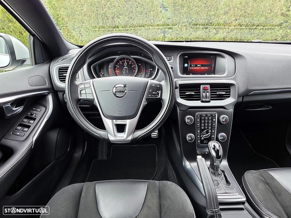 Volvo V40 1.5 T3 Sport Edition R Geartronic - 23