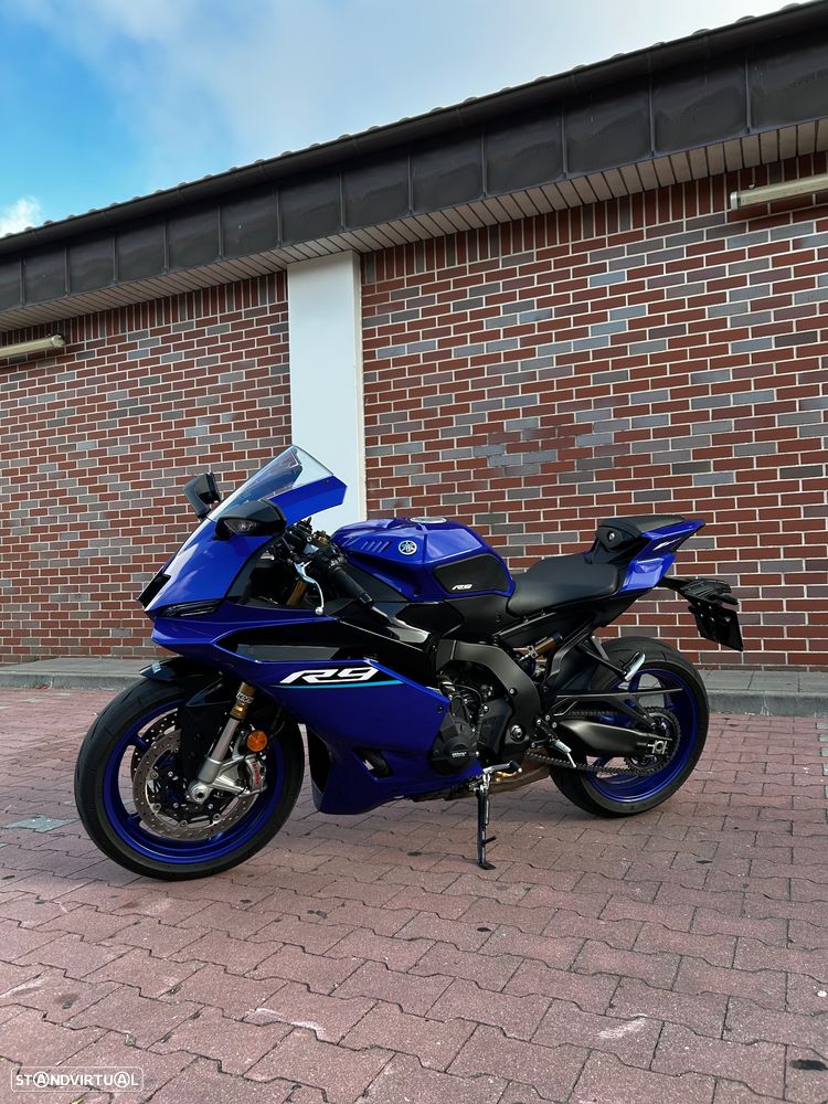Yamaha YZF R9 - 2