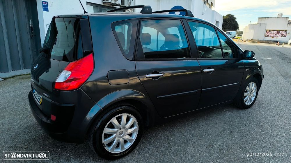 Renault Scénic 1.5 dCi Dynamique S - 20