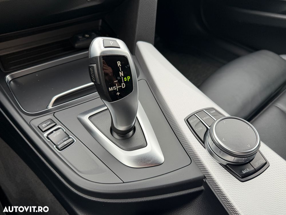 BMW Seria 3 320i xDrive Aut. M Sport - 10