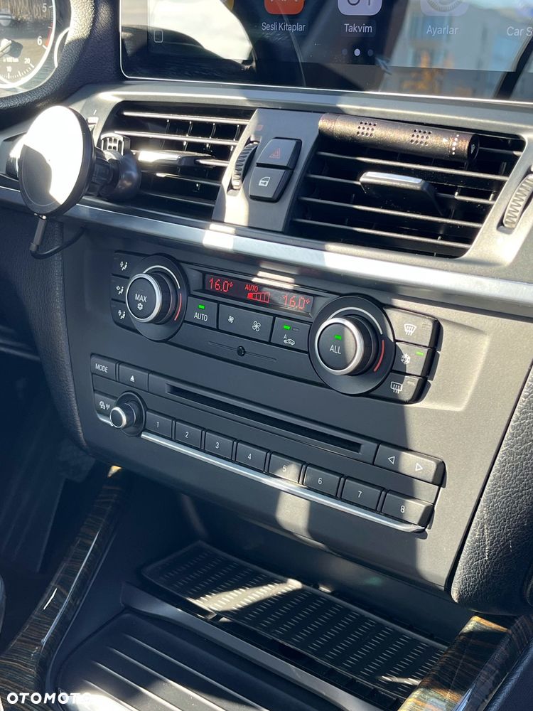 BMW X3 xDrive20d - 23