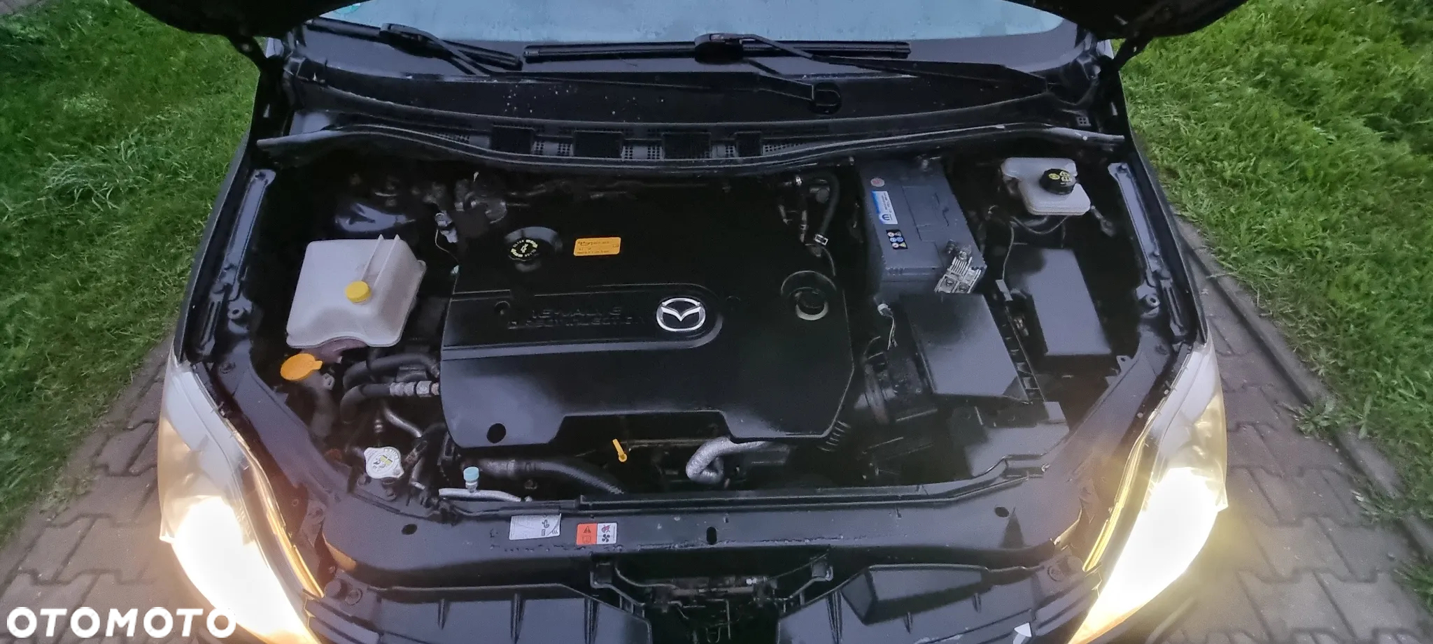 Mazda 5 2.0 CD Exclusive + - 12