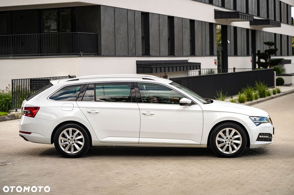 Skoda Superb 2.0 TDI SCR Style DSG - 24