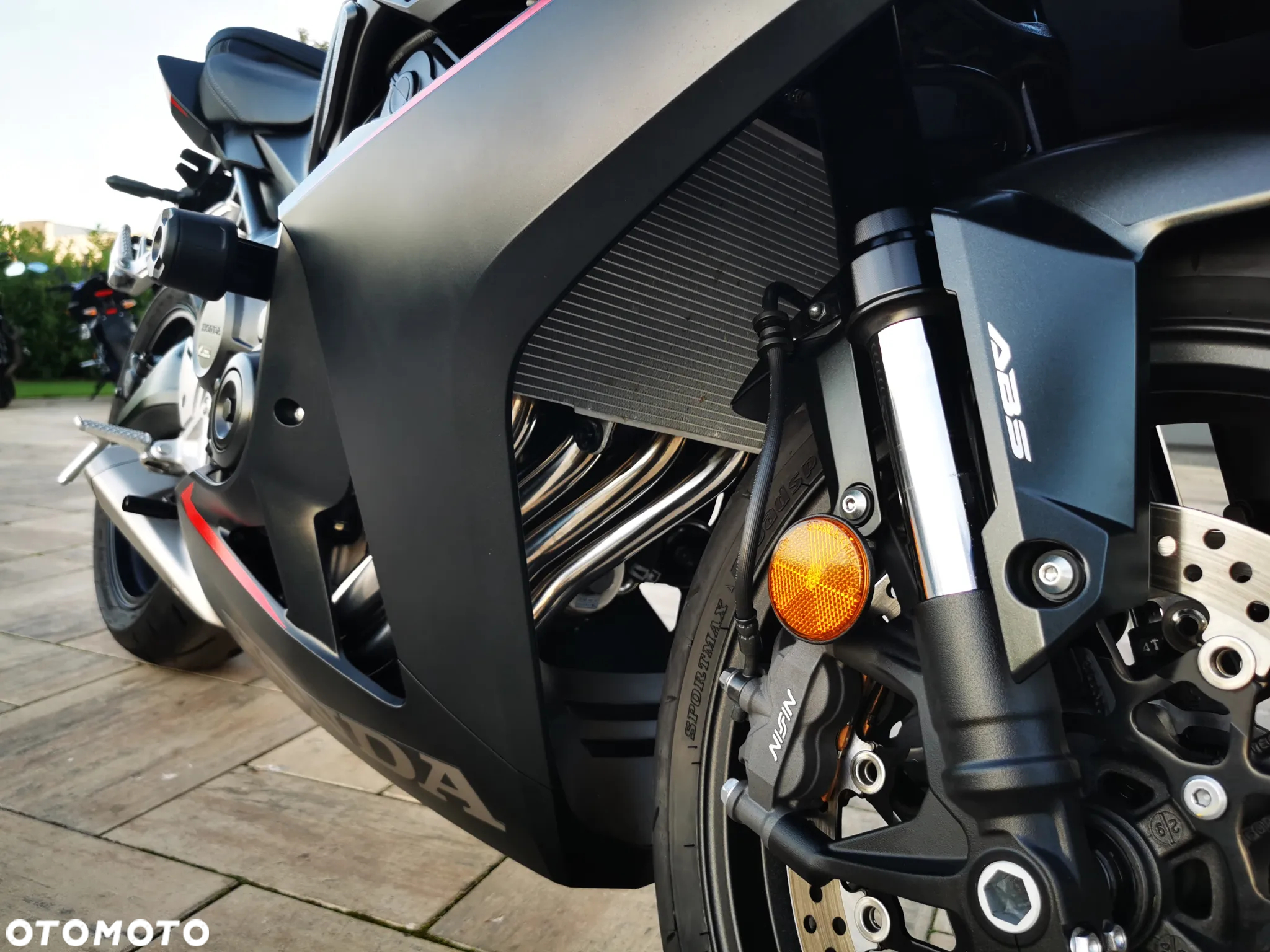 Honda CBR - 27