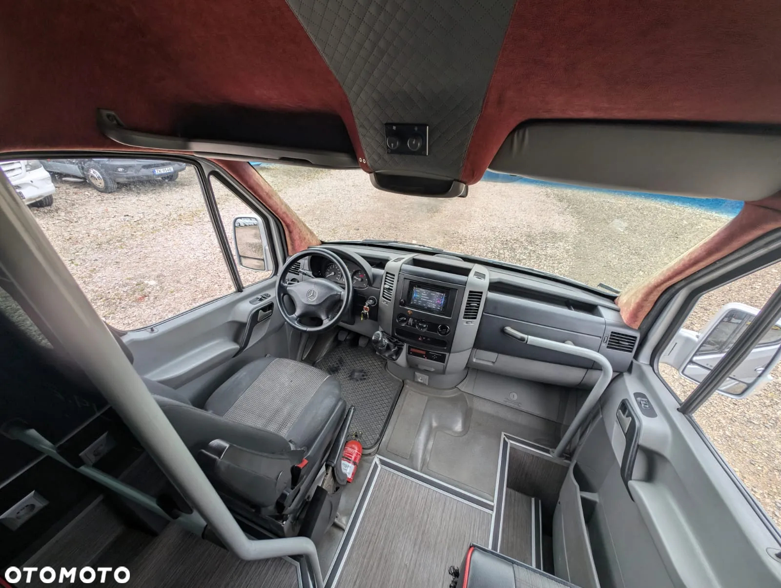 Mercedes-Benz Sprinter 516 - 11