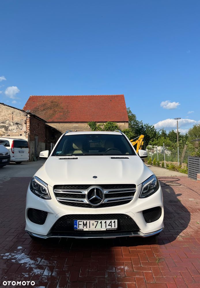 Mercedes-Benz GLE - 2