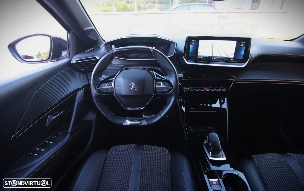 Peugeot e-208 50 kWh GT Line - 15