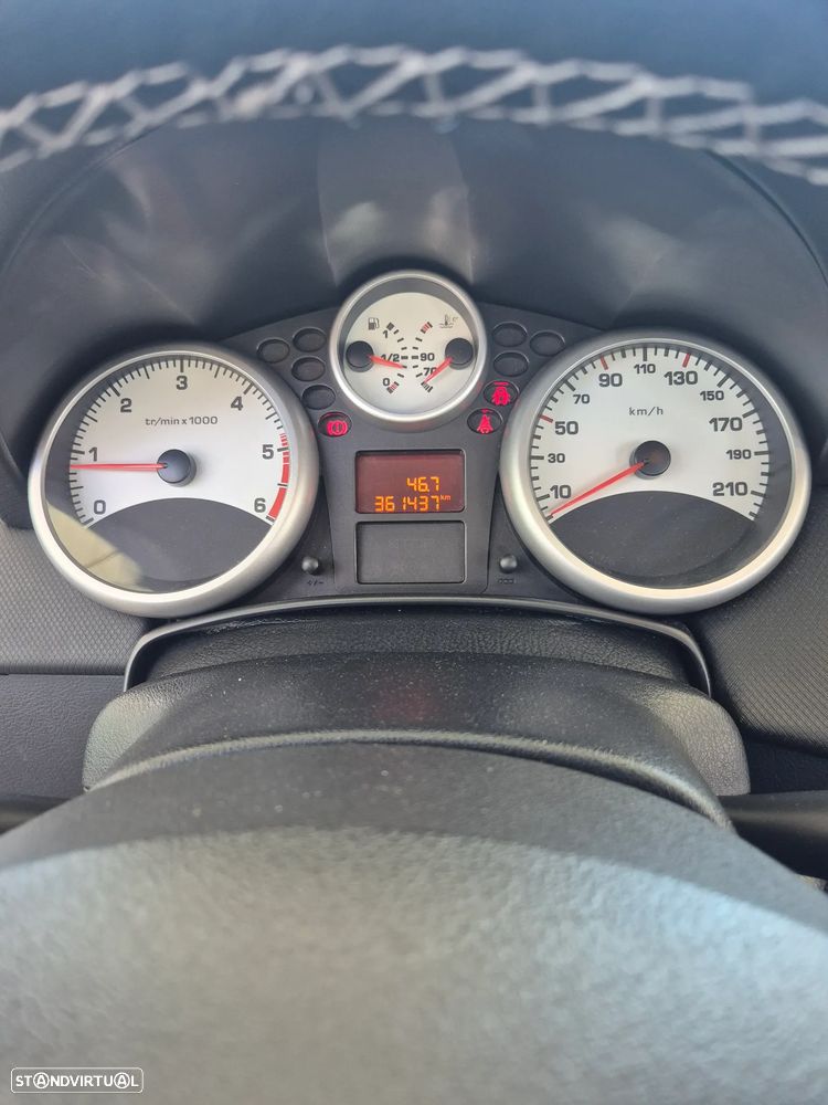 Peugeot 207 1.4 HDi Urban - 8