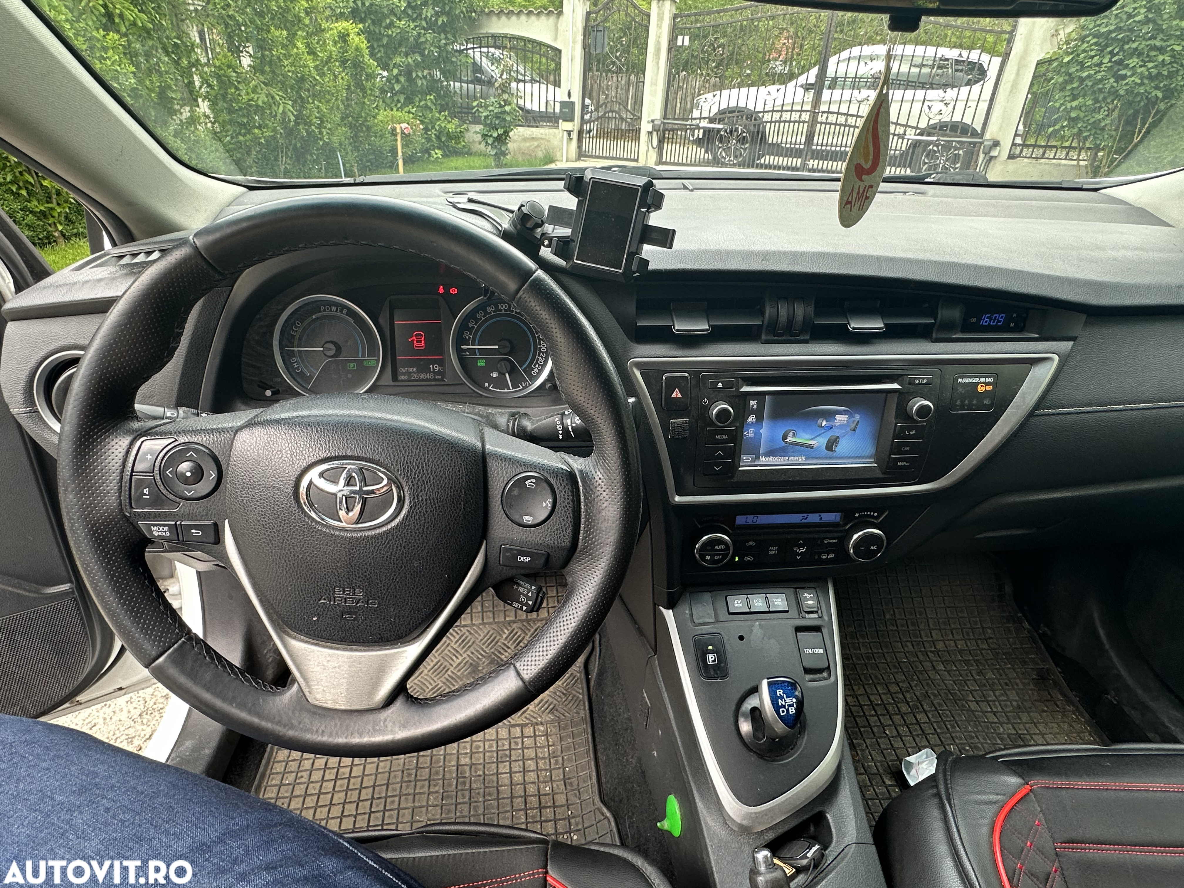 Toyota Auris - 11