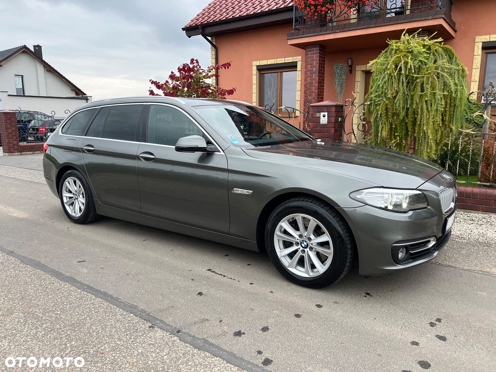 BMW Seria 5 525d Sport-Aut Modern Line - 17