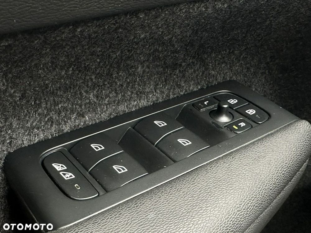 Volvo XC 40 T4 Plug-In Hybrid Core - 34
