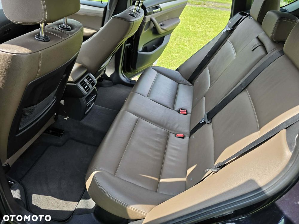 BMW X3 xDrive20d - 13