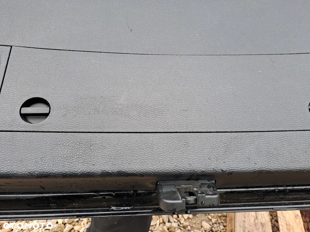 Volkswagen Passat B6 Kombi klapa bagażnika kod lakieru LO41 - 11