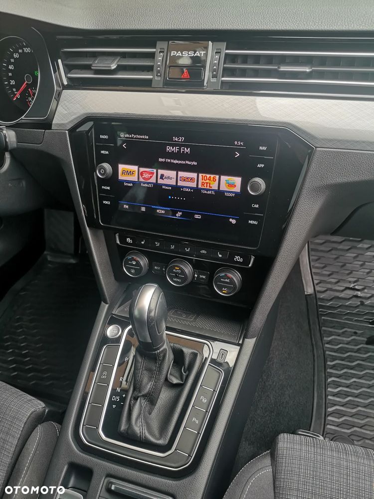 Volkswagen Passat 2.0 TDI Business DSG - 18