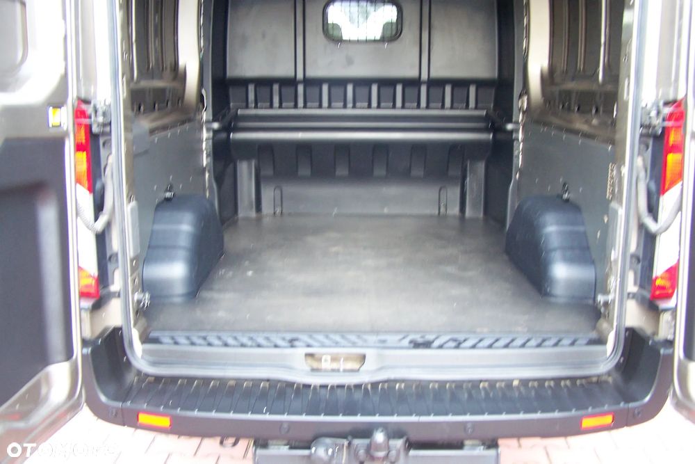 Ford transit - 12