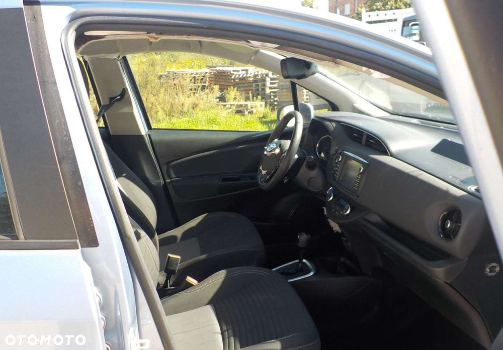 Toyota Yaris - 21