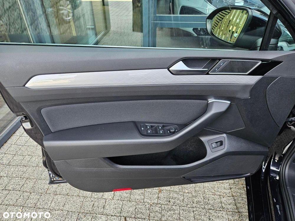 Volkswagen Passat 2.0 TDI EVO Business DSG - 13