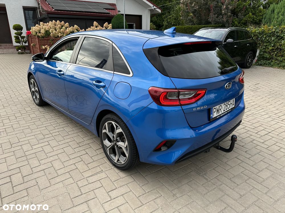 Kia Ceed - 4