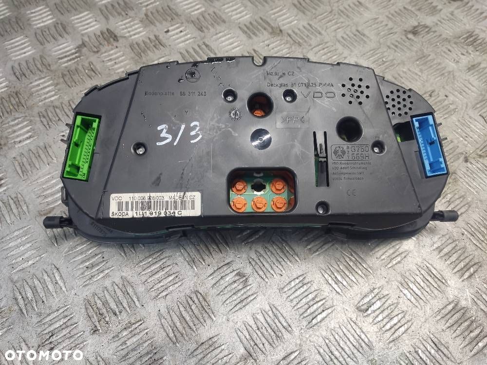 ZESTAW STARTOWY STACYJKA 1/3 SKODA OCTAVIA I 06A906018DJ - 2