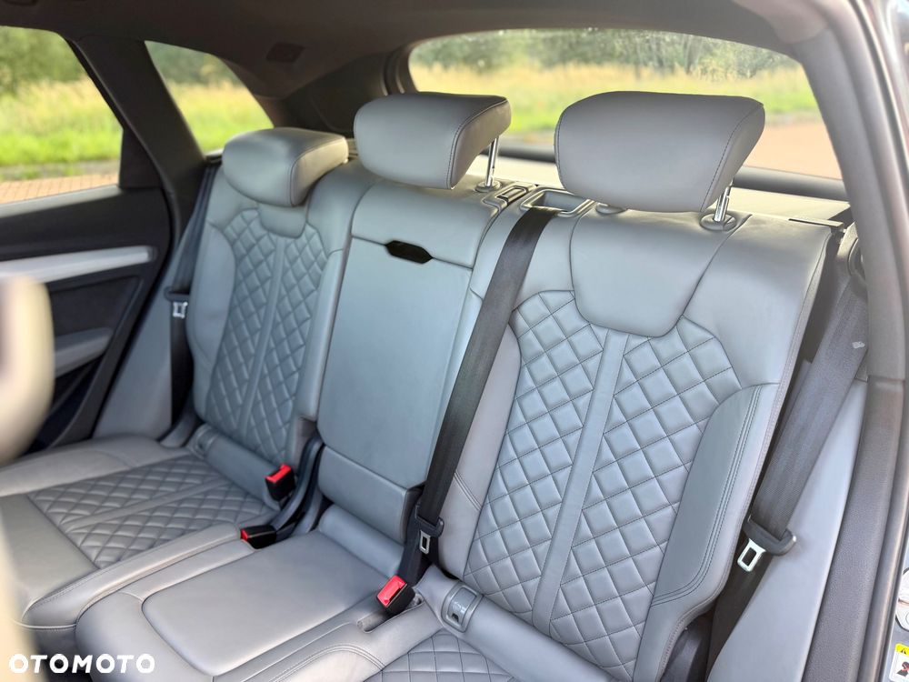 Audi Q5 55 TFSI e Quattro S Line S tronic - 4