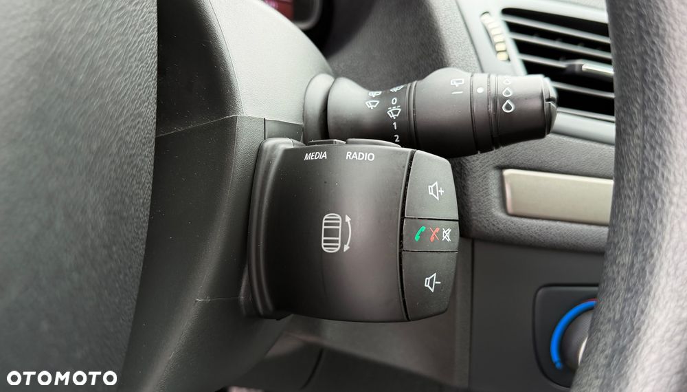 Renault Megane 1.6 16V 100 Authentique - 25