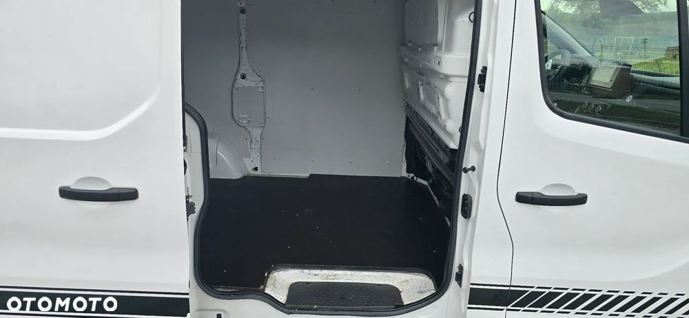 Renault Trafic - 17