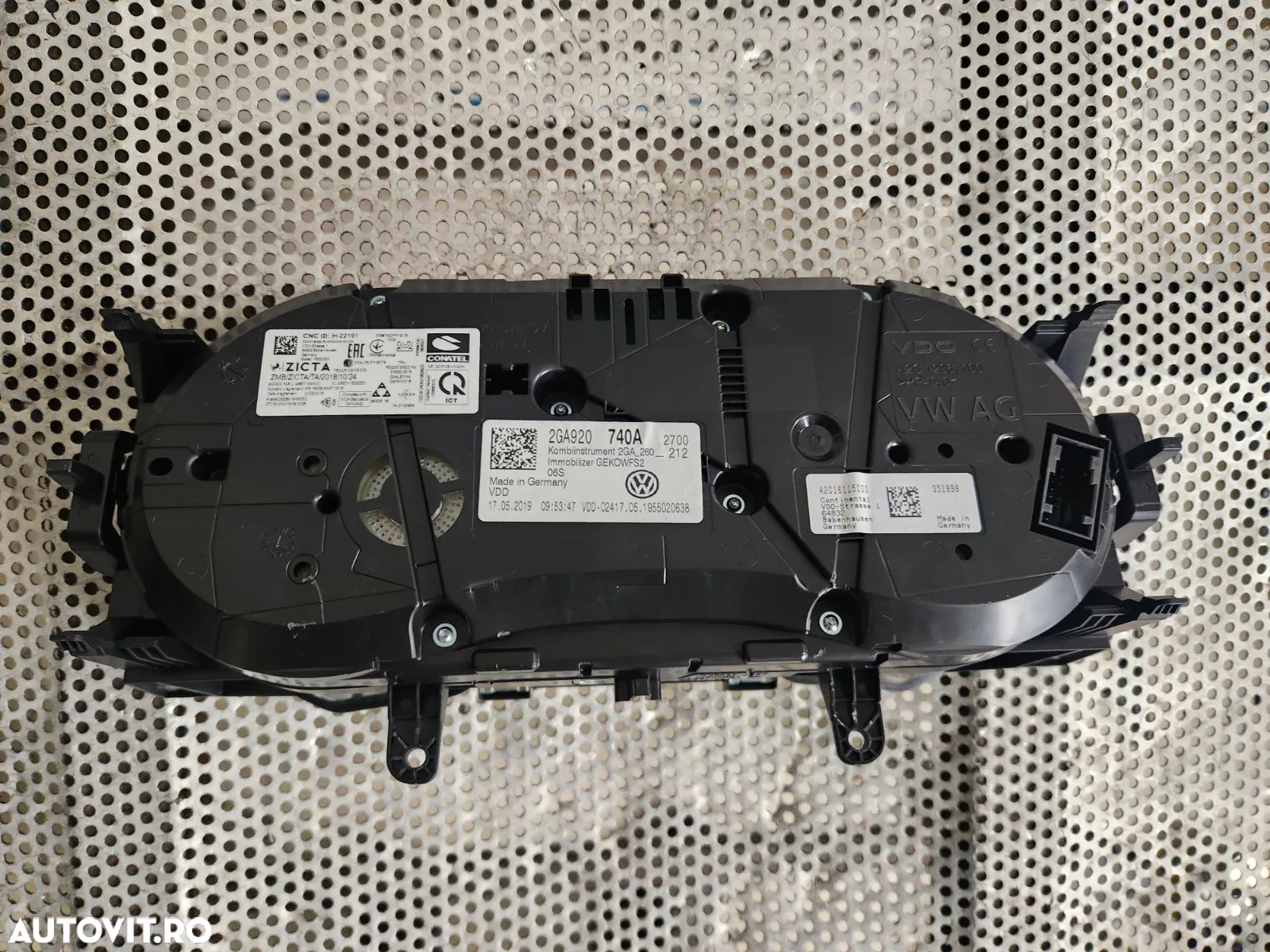 Ceasuri Bord Vw T-Roc 1.0 Benzina Cod 2GAA Dezmembrez Vw T-Roc - Dezmembrari Arad - 6
