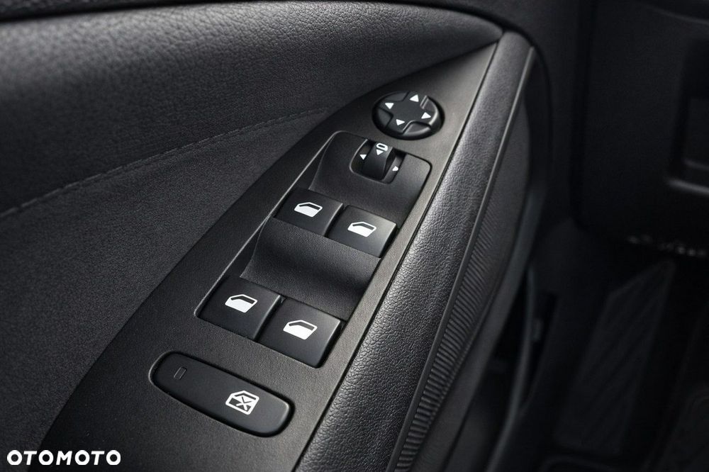 Opel Crossland X - 19