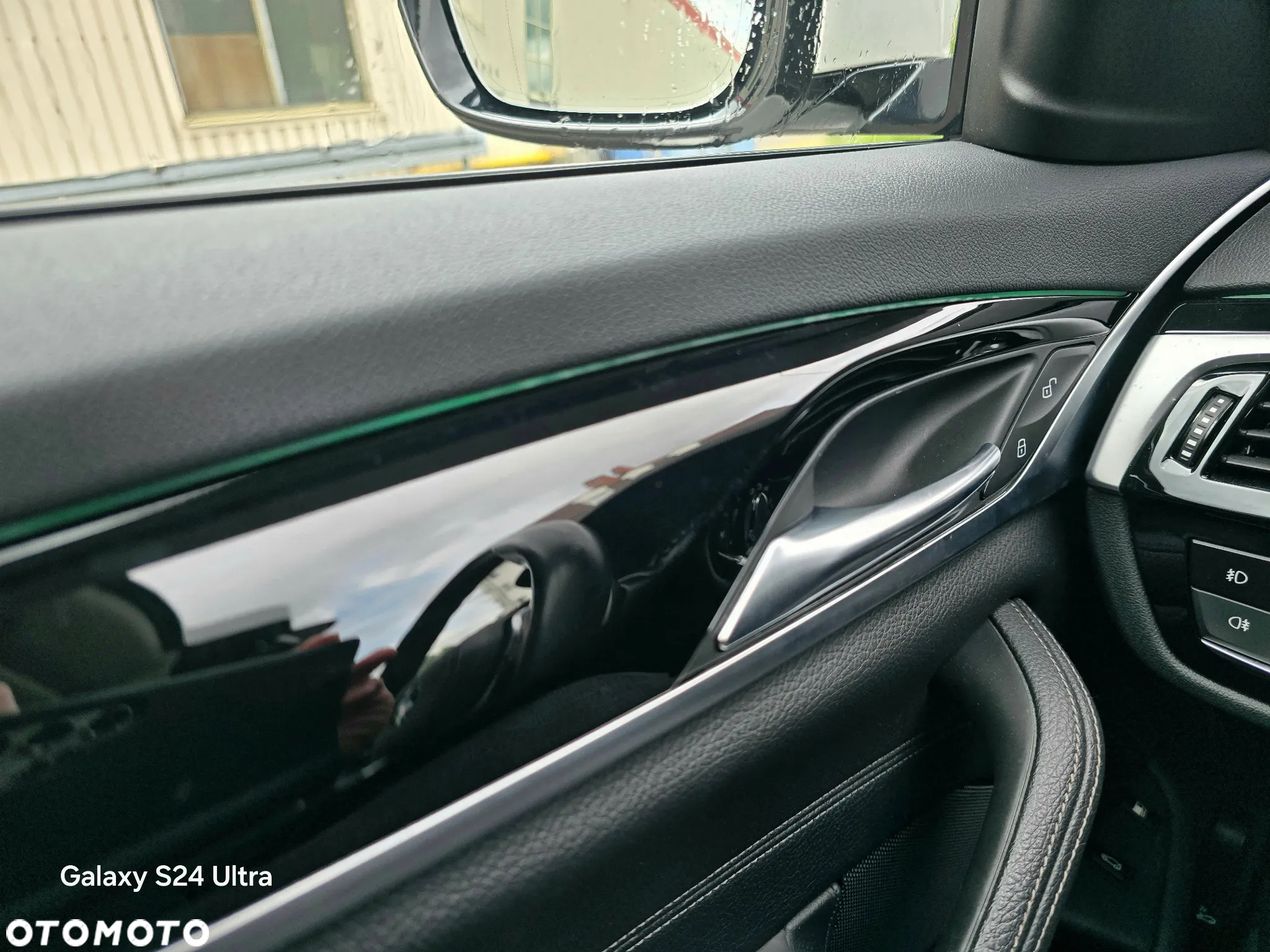 BMW Seria 5 530e iPerformance Luxury Line sport - 26