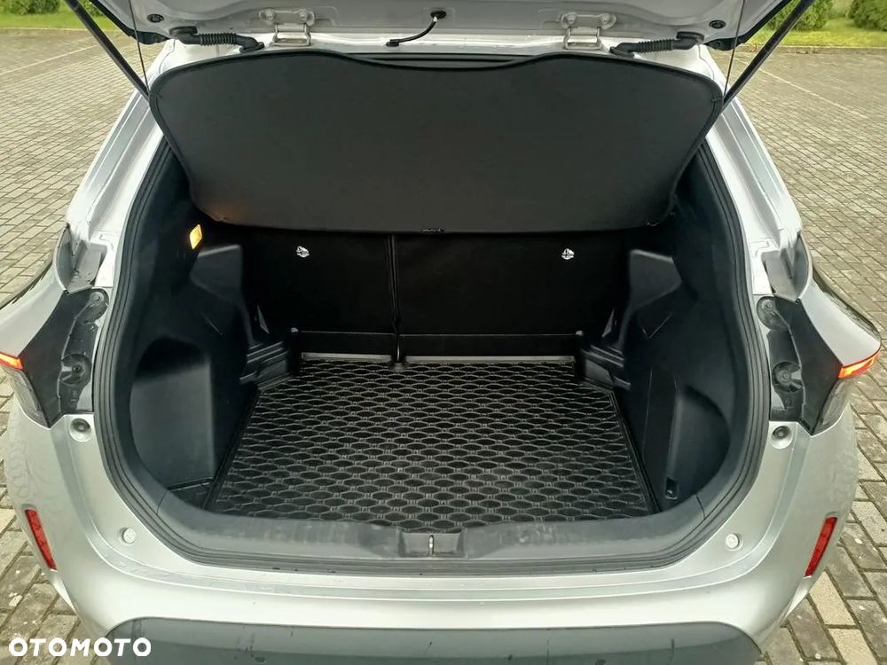 Toyota Yaris Cross - 25