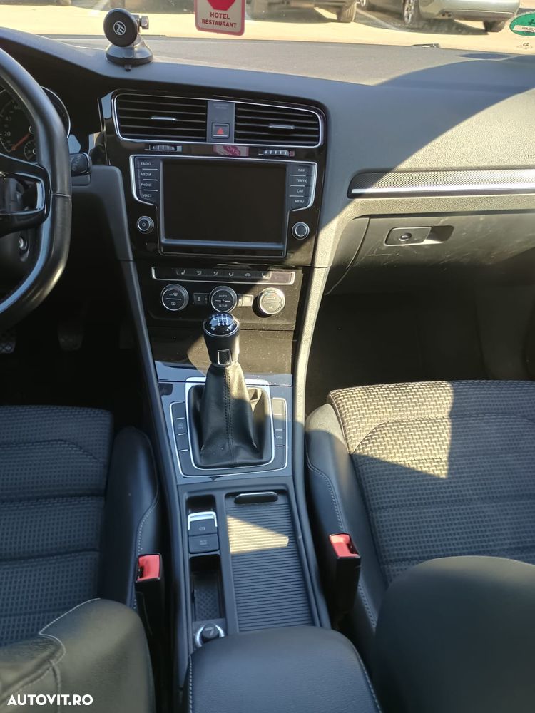 Volkswagen Golf 2.0 TDI Highline - 10