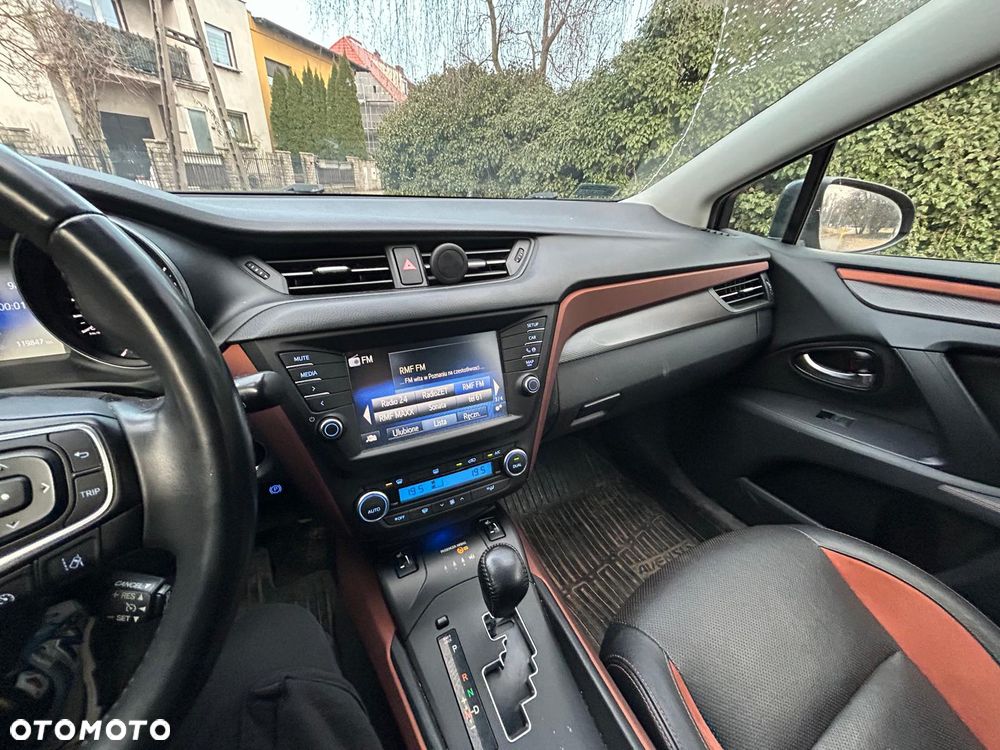 Toyota Avensis 1.8 Prestige MS - 9