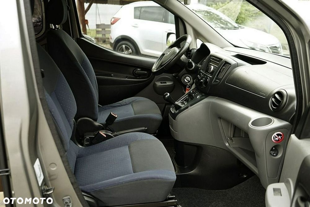 Nissan NV200 - 19