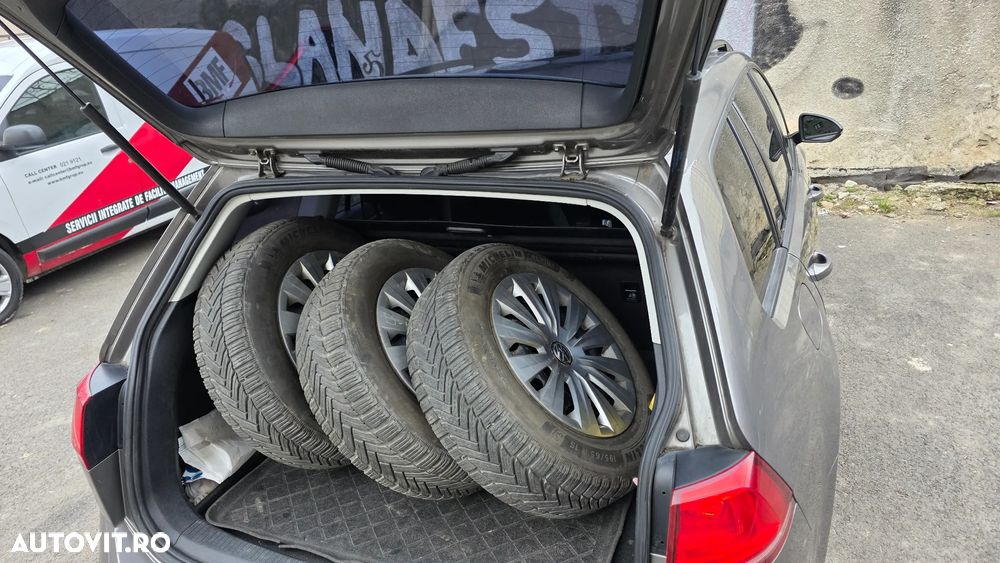 Volkswagen Golf 1.6 TDI BlueMotion Technology DSG Comfortline - 3