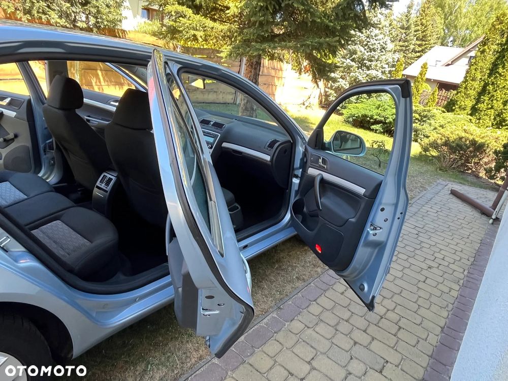 Skoda Octavia 1.6 Ambition - 36