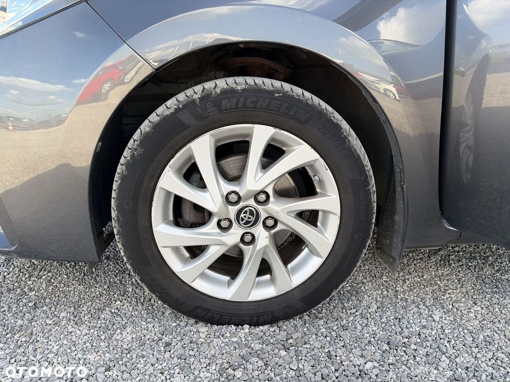 Toyota Corolla 1.6 Premium EU6 - 17