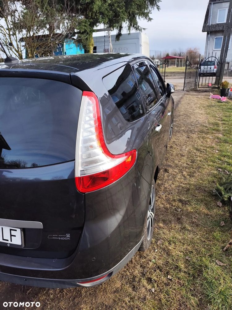 Renault Scenic 2.0 16V 140 CVT Bose Edition - 8