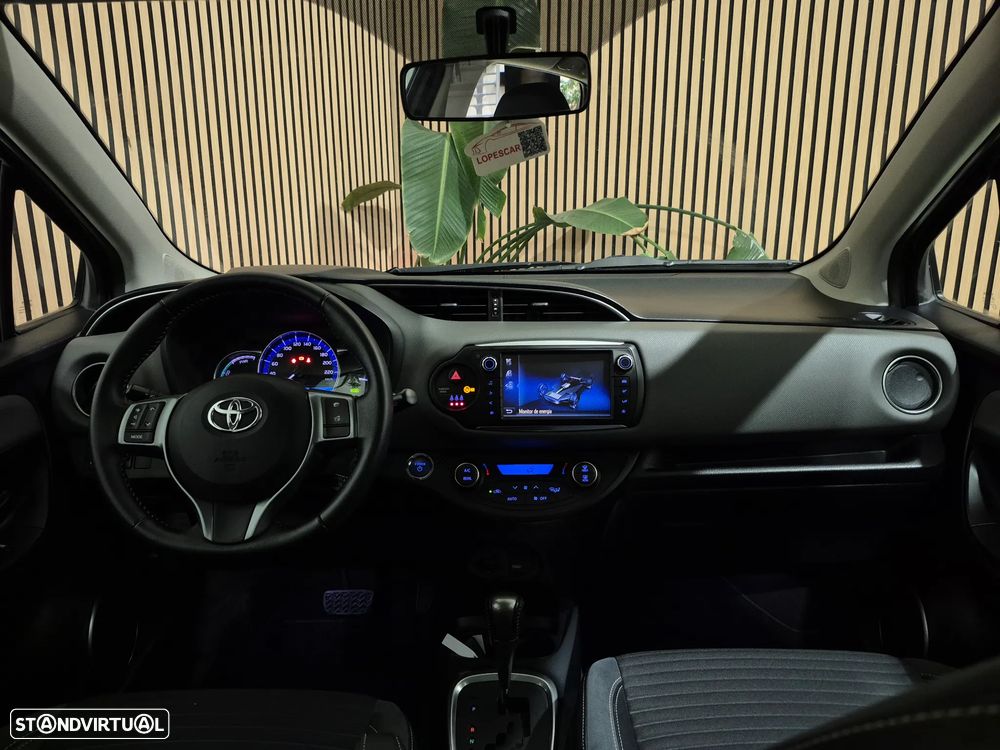 Toyota Yaris 1.5 HSD Comfort+P.Techno - 26