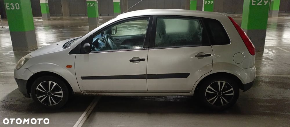 Ford Fiesta ver-1-3-ambiente - 1