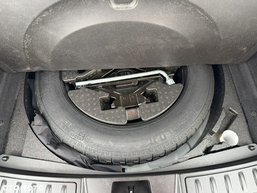 Land Rover Range Rover Evoque - 36