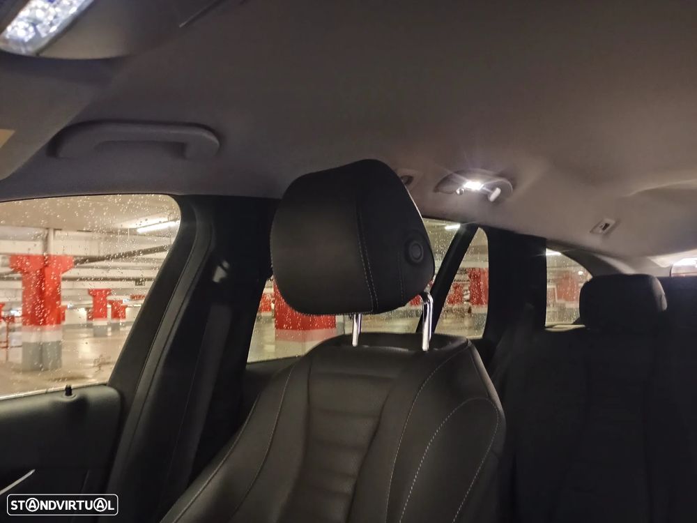 Mercedes-Benz E 300 de 4Matic T 9G-TRONIC Exclusive - 25