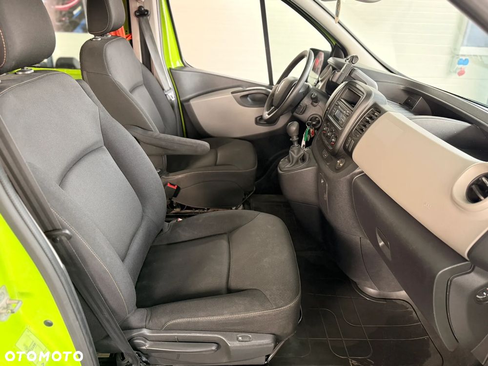 Renault Trafic - 16
