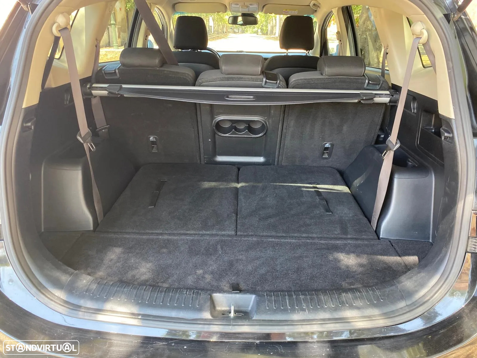 Kia Carens 1.7 CRDi ISG TX - 34